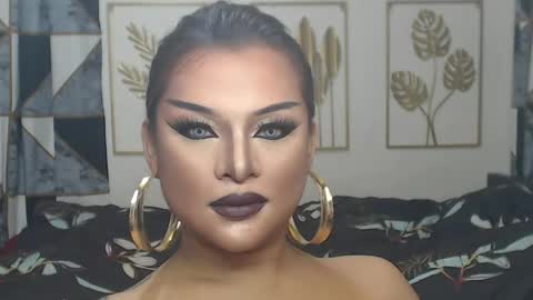 Snapshot of yourtrannyqueenxxx chatting on 7, 6, 2026 Anastacia Grey online show from 7, 6, 2026