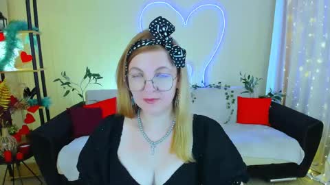 Snapshot of youruniverser chatting on 16, 5, 2026 Alice online show from 16, 5, 2026