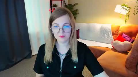 Snapshot of youruniverser chatting on 19, 5, 2026 Alice online show from 19, 5, 2026