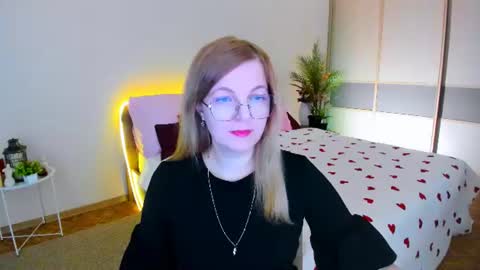 Snapshot of youruniverser chatting on 3, 6, 2026 Alice online show from 3, 6, 2026