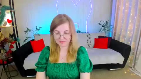 Snapshot of youruniverser chatting on 20, 6, 2026 Alice online show from 20, 6, 2026