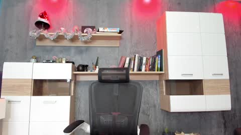 YourVenus00 -Follow my OF online show from 28, 12, 2024