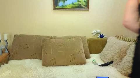 YourXQueen online show from 31, 10, 2025