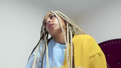 elizabeth  ju   online show from 13, 12, 2024