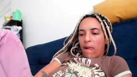 elizabeth  ju   online show from 21, 1, 2025