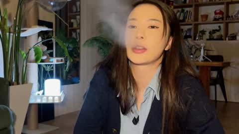 lili online show from 27, 11, 2025