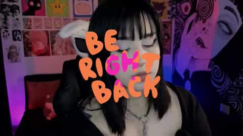    rawr   Anne Independent model      online show from 2, 10, 2025