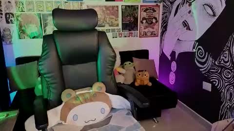    rawr   Anne Independent model      online show from 18, 2, 2026