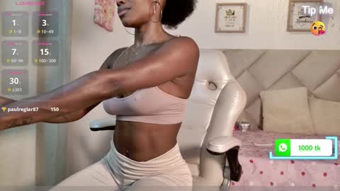 Snapshot of yuliana_milleer chatting on 7, 10, 2025 Yuliana online show from 7, 10, 2025