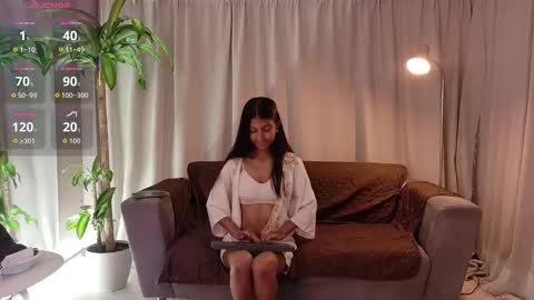 yuliethpetite online show from 27, 11, 2025