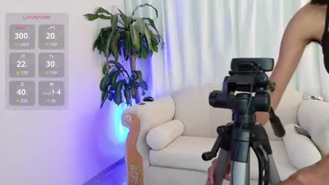 yuliethpetite online show from 10, 7, 2026