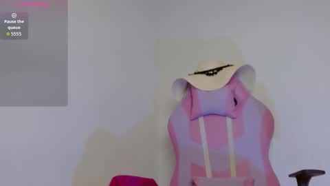 Yuli and SaraIndependent model online show from 6, 10, 2025