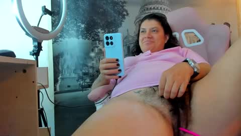 Snapshot of yumandsay chatting on 23, 9, 2025 Snowflake online show from 23, 9, 2025