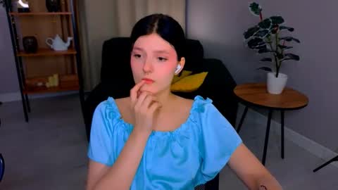 Snapshot of yumeko_tan chatting on 19, 3, 2026 Yumi online show from 19, 3, 2026