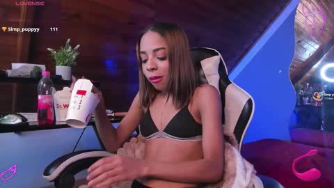 Snapshot of yumi_hanna chatting on 17, 12, 2025 yumi_hanna online show from 17, 12, 2025