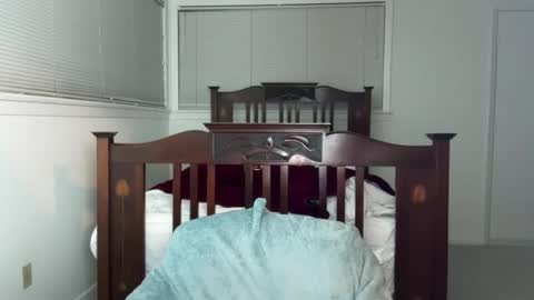 Snapshot of yumiandwolf chatting on 3, 12, 2025 yumiandwolf online show from 3, 12, 2025