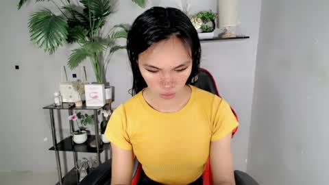 Snapshot of yumiexx chatting on 17, 7, 2026 CALL ME YUMLEXX online show from 17, 7, 2026