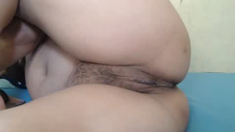 Snapshot of yummy72747 chatting on 7, 7, 2026 yummy72747 online show from 7, 7, 2026