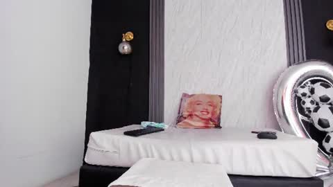 Snapshot of yummyduo chatting on 5, 7, 2026 Yummyduo online show from 5, 7, 2026