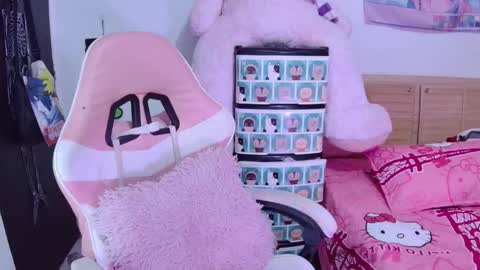 Snapshot of yuna_pink666 chatting on 18, 1, 2025 yuna_pink666 online show from 18, 1, 2025