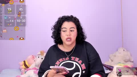 yunahott_ online show from 5, 2, 2025