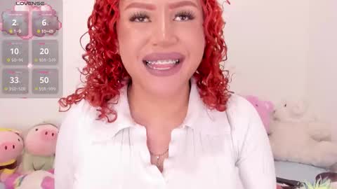 yunahott_ online show from 14, 9, 2025