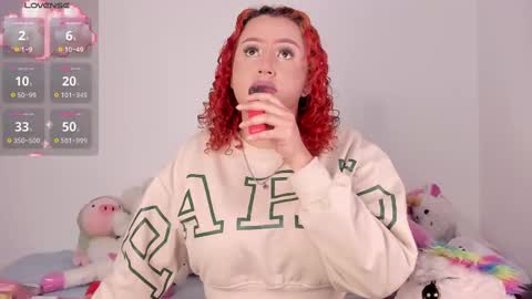 yunahott_ online show from 18, 11, 2025