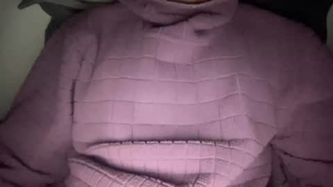 Snapshot of yungbull06 chatting on 28, 9, 2025 Yung Bull online show from 28, 9, 2025