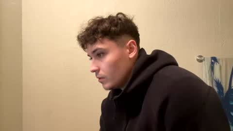 Snapshot of yungstudbev chatting on 18, 12, 2024 yungstudbev online show from 18, 12, 2024