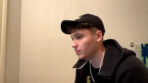 Snapshot of yungstudbev chatting on 20, 12, 2024 yungstudbev online show from 20, 12, 2024