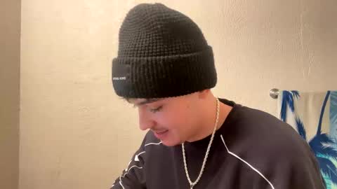 Snapshot of yungstudbev chatting on 24, 12, 2024 yungstudbev online show from 24, 12, 2024