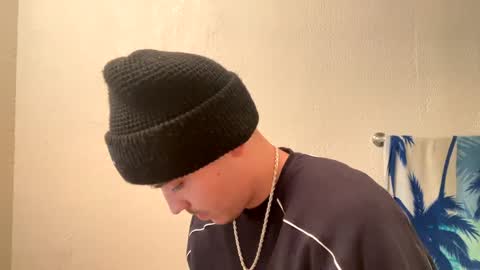 Snapshot of yungstudbev chatting on 25, 12, 2024 yungstudbev online show from 25, 12, 2024