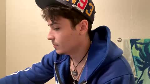 Snapshot of yungstudbev chatting on 17, 1, 2025 yungstudbev online show from 17, 1, 2025