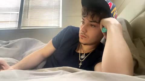 Snapshot of yungstudbev chatting on 2, 2, 2025 yungstudbev online show from 2, 2, 2025