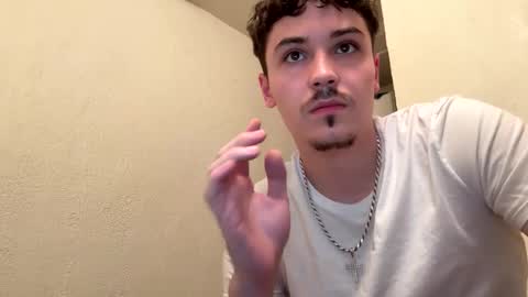 Snapshot of yungstudbev chatting on 16, 9, 2025 yungstudbev online show from 16, 9, 2025