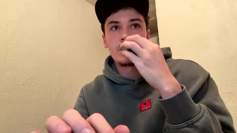 Snapshot of yungstudbev chatting on 24, 9, 2025 yungstudbev online show from 24, 9, 2025