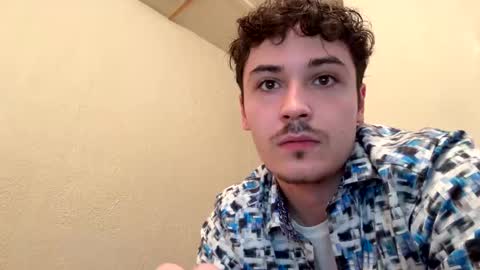 Snapshot of yungstudbev chatting on 7, 10, 2025 yungstudbev online show from 7, 10, 2025