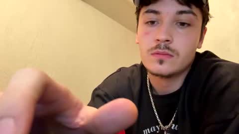 Snapshot of yungstudbev chatting on 19, 10, 2025 yungstudbev online show from 19, 10, 2025