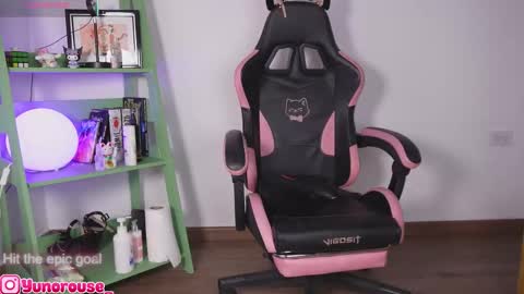 yunorose_ online show from 14, 11, 2025