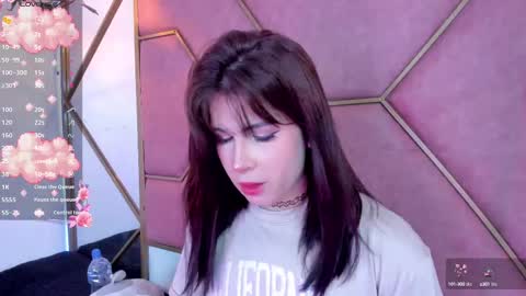 Snapshot of yuri_stars chatting on 4, 3, 2025 Yuri Stars online show from 4, 3, 2025