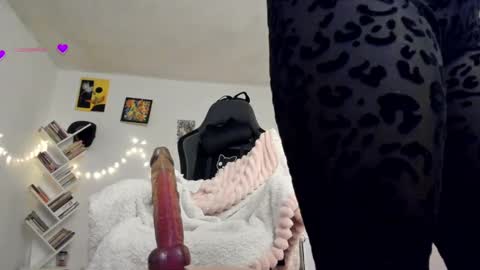 paola online show from 1, 3, 2025