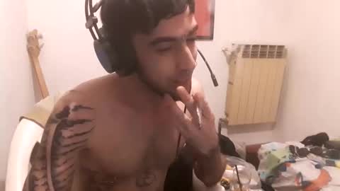 Snapshot of yuumis chatting on 12, 9, 2025 Yuumi online show from 12, 9, 2025