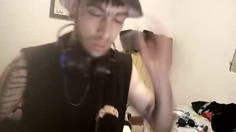 Snapshot of yuumis chatting on 25, 9, 2025 Yuumi online show from 25, 9, 2025