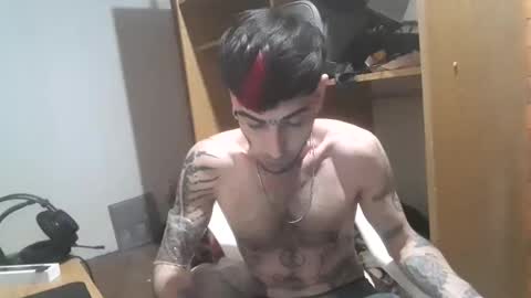 Snapshot of yuumis chatting on 16, 10, 2025 Yuumi online show from 16, 10, 2025