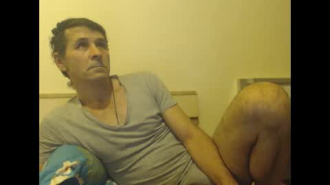 Snapshot of yvesstorm5 chatting on 14, 2, 2025 yvesstorm5 online show from 14, 2, 2025