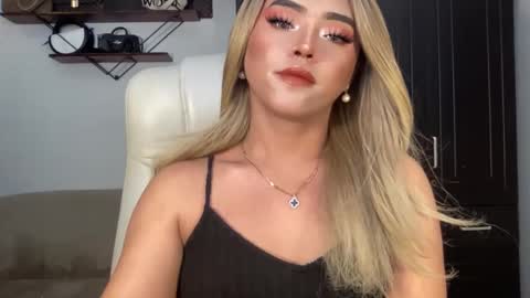 Miss Cali online show from 12, 12, 2024