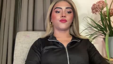 Miss Cali online show from 3, 2, 2025