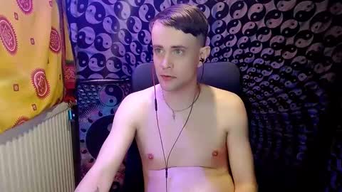   online show from 10, 3, 2025