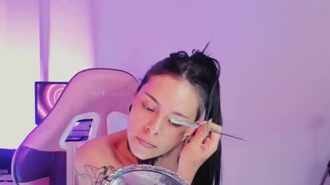 Snapshot of z_e_t_h_a chatting on 31, 10, 2025 tazzie online show from 31, 10, 2025