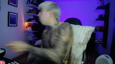 zac_muller1 online show from 8, 6, 2026